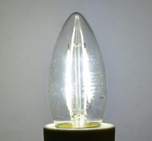 LED Filament Candle Bulb, 4.8W | Warm or Daylight White | Lumena